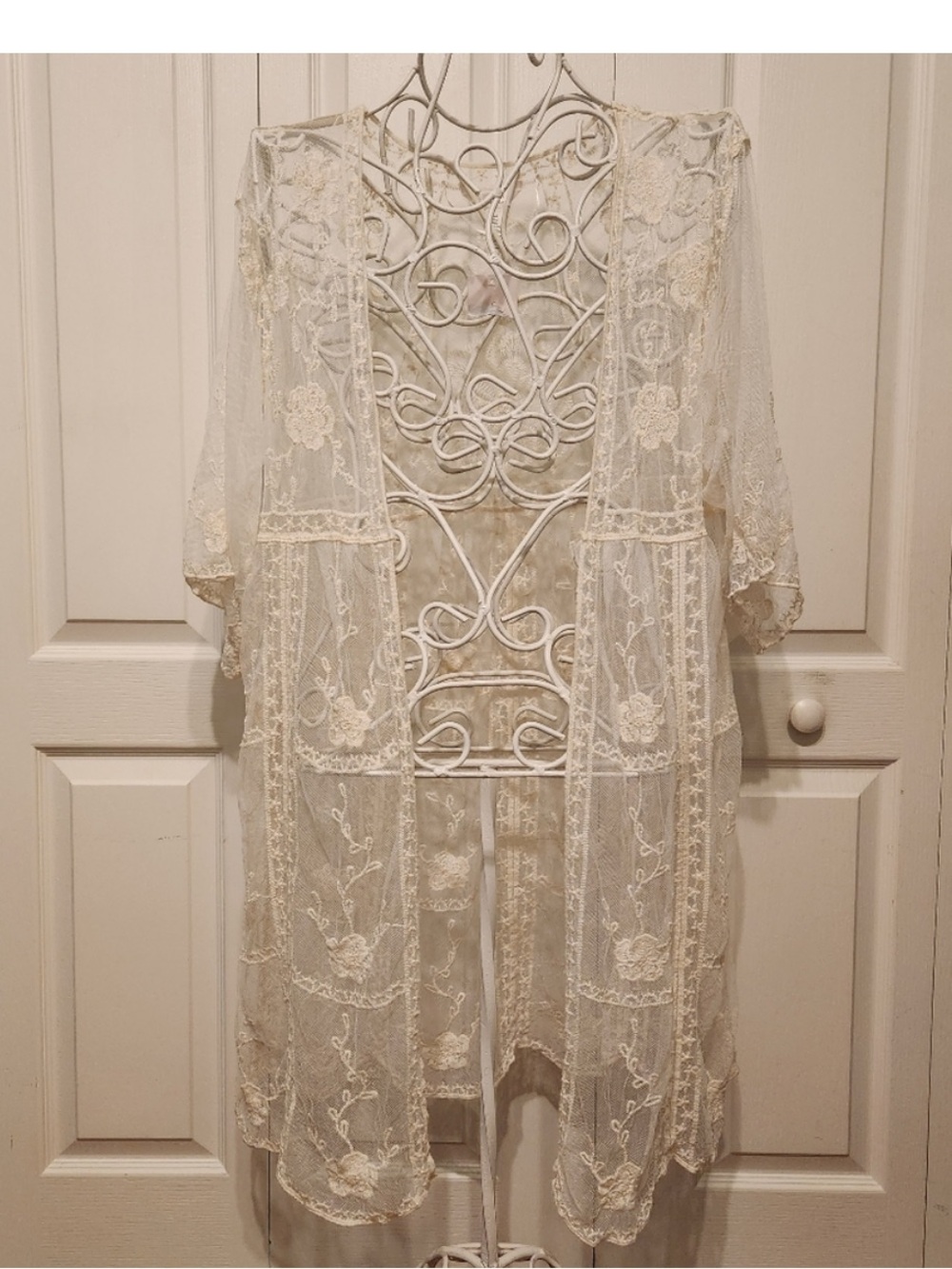 Womens One Size Lauren Conrad Shawl cream Lace Duster Sheer Coverup Boho